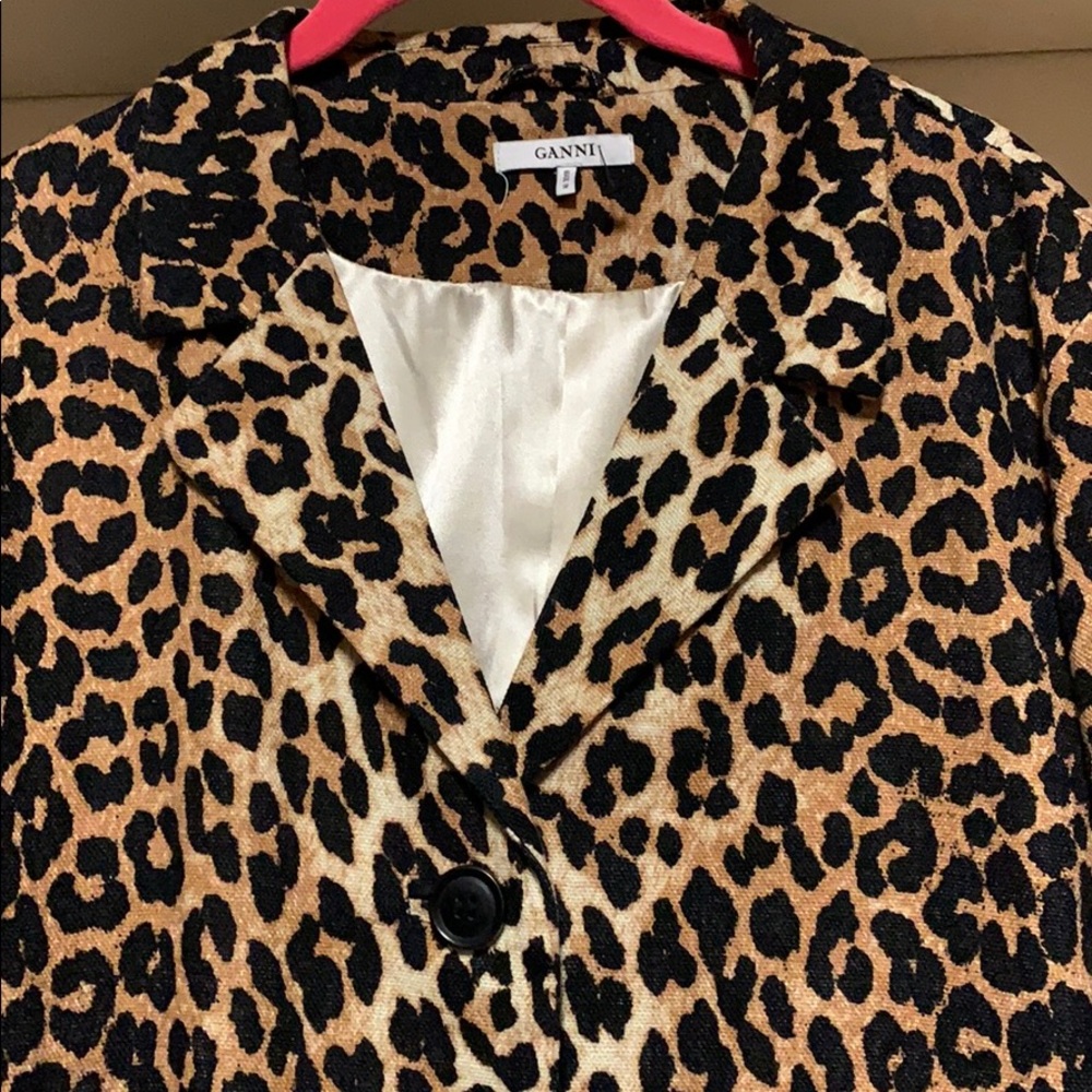 🐆Chic, timeless Ganni leopard print linen coat🐆 - Picture 3 of 6